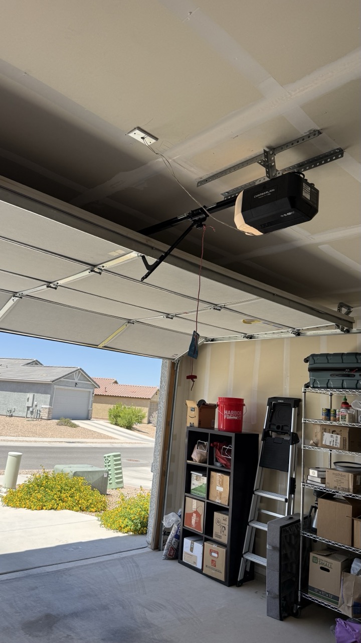Garage Door Maintenance Tucson and Vail AZ