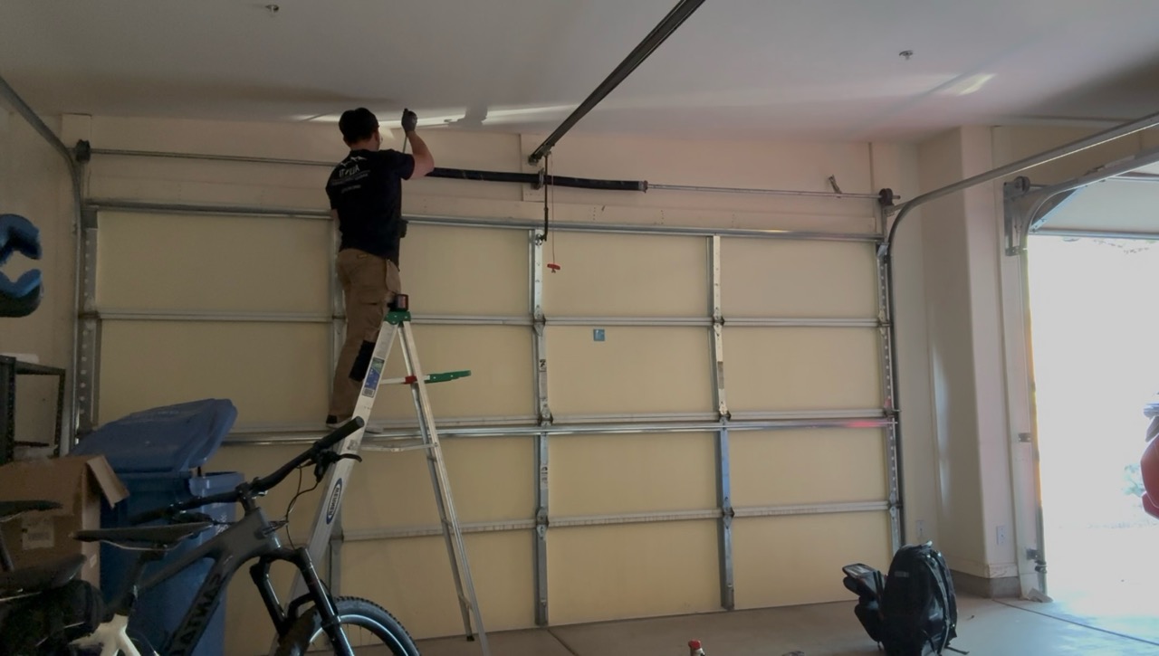 Garage Door Repair In Sahuarita AZ